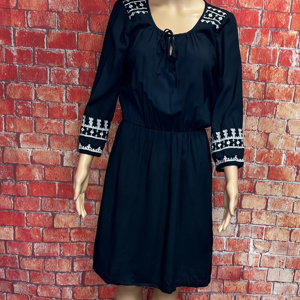 Old Navy Long Sleeve Boho Embroidered Dress